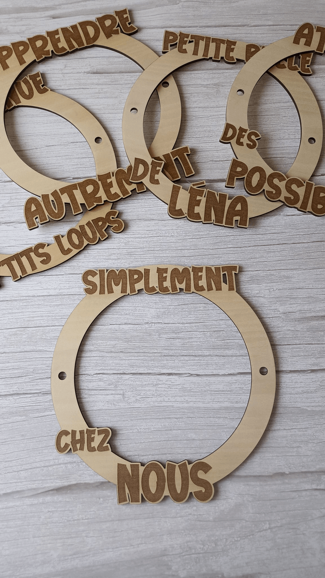 Décor en bois gravé - À personnaliser
