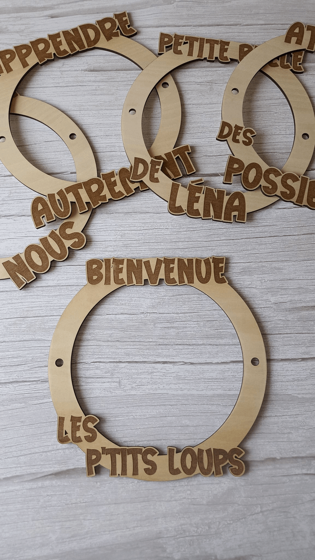 Décor en bois gravé - À personnaliser